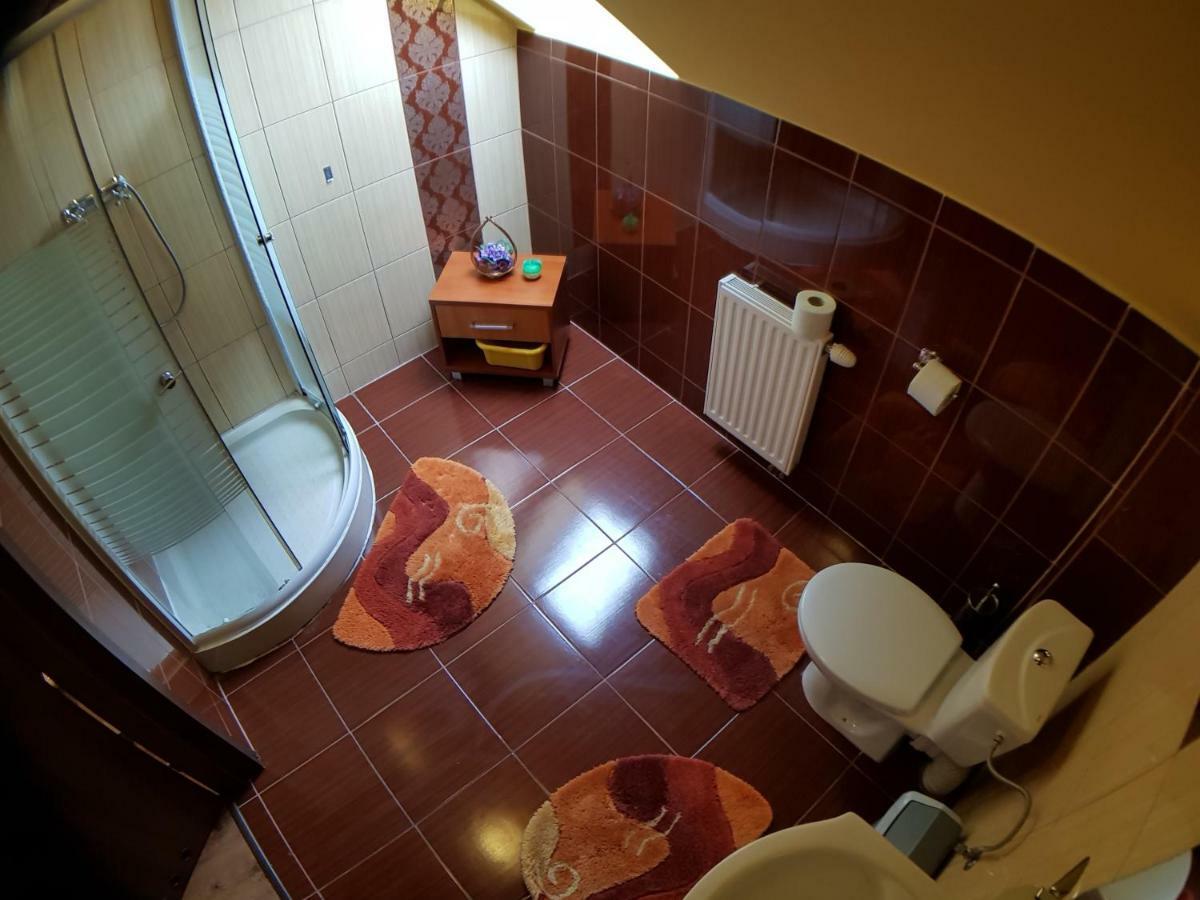 Ubytování v soukromí Wynajem Pokoi Pod Lasem *